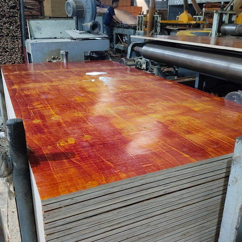 如何处理建筑模板表面残留的油污插图